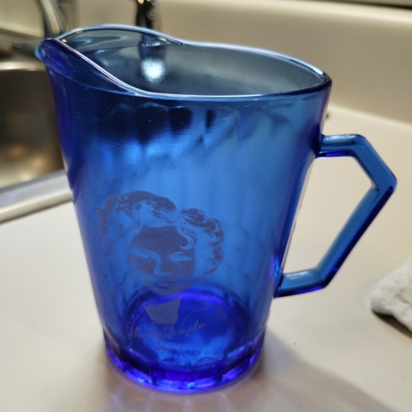 Vintage Shirley Temple Cobalt Blue mini pitcher - Picture 4 of 9
